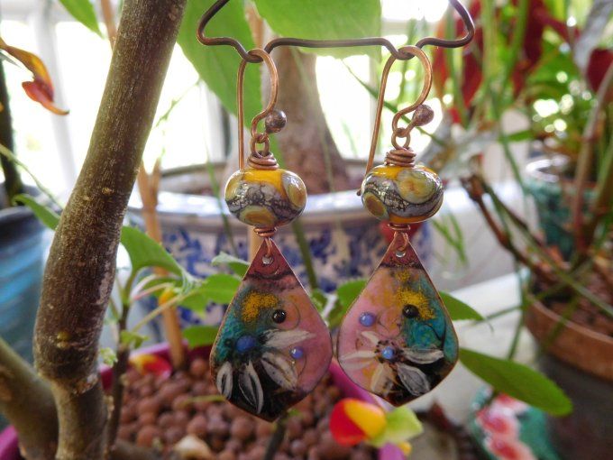 Boucles d'oreilles "fleurs".