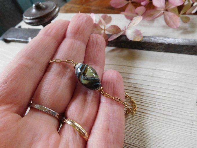 Bracelet chaîne et perle en verre