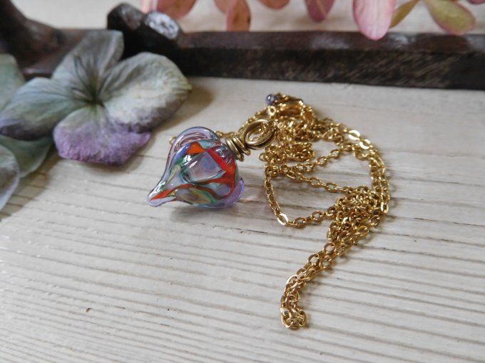 Pendentif en verre avec chaîne