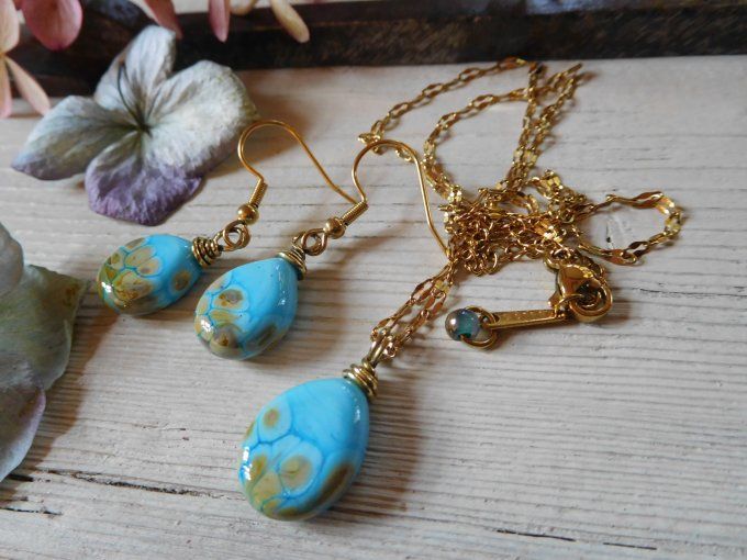 Parure boucles d'oreilles et pendentif