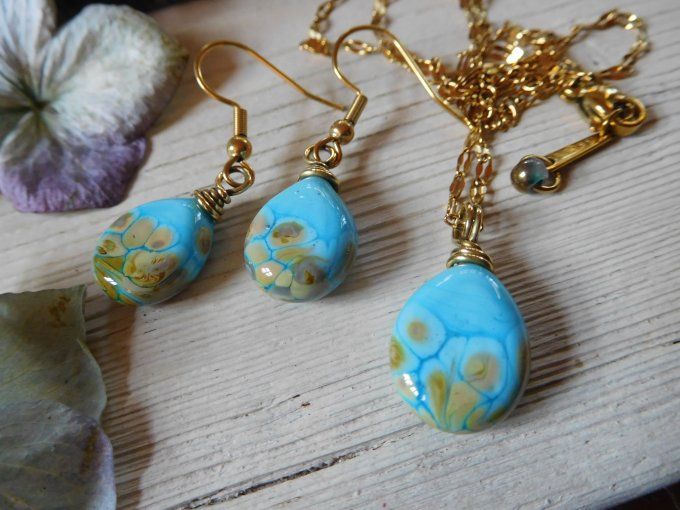 Parure boucles d'oreilles et pendentif