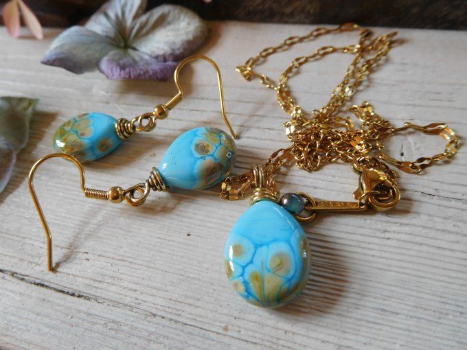 Parure boucles d'oreilles et pendentif