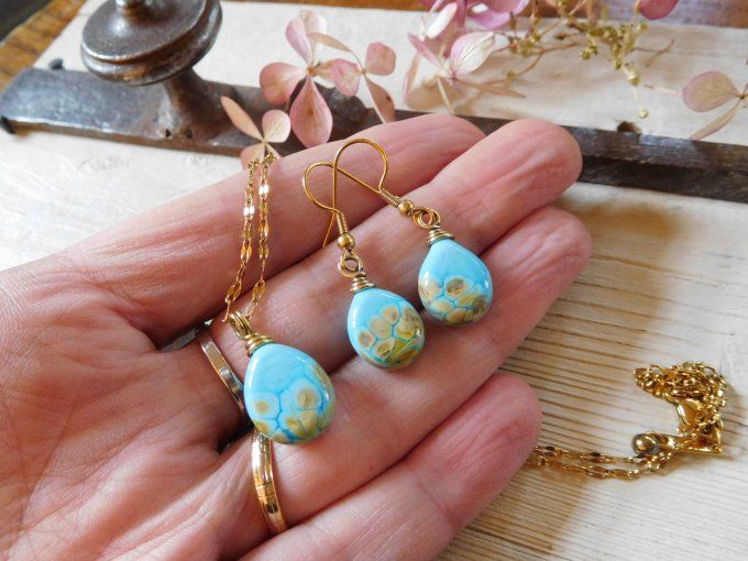 Parure boucles d'oreilles et pendentif