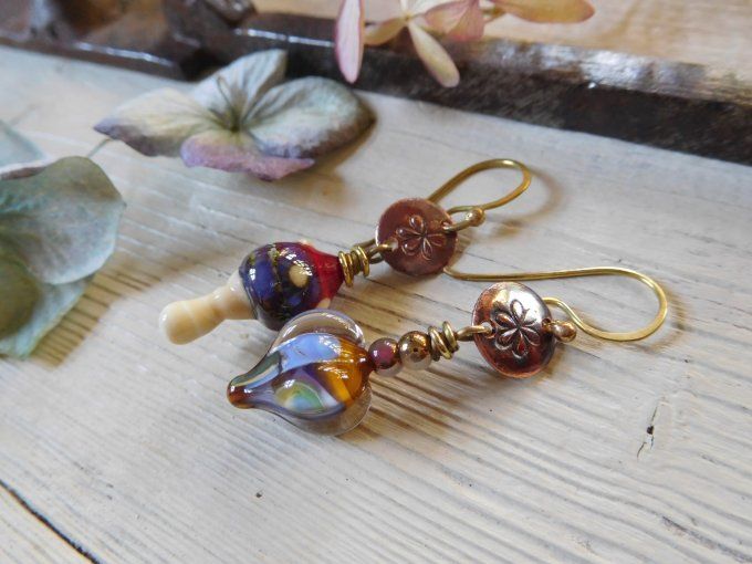 Boucles d'oreilles dépareillées 