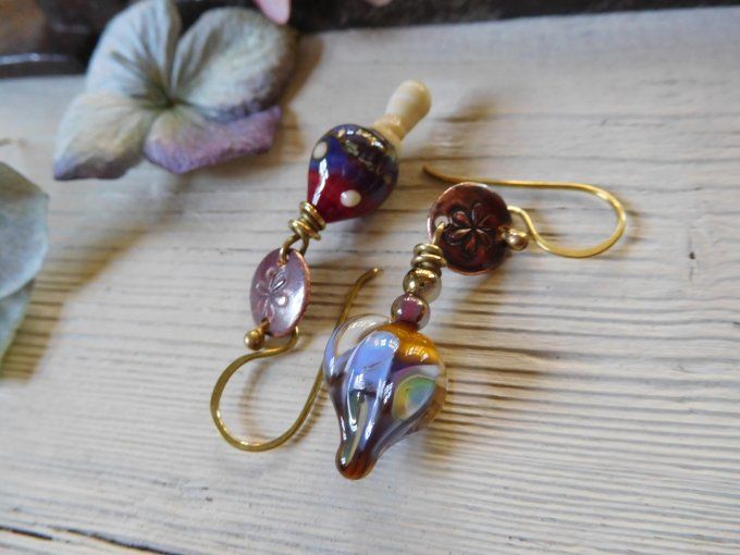 Boucles d'oreilles dépareillées 