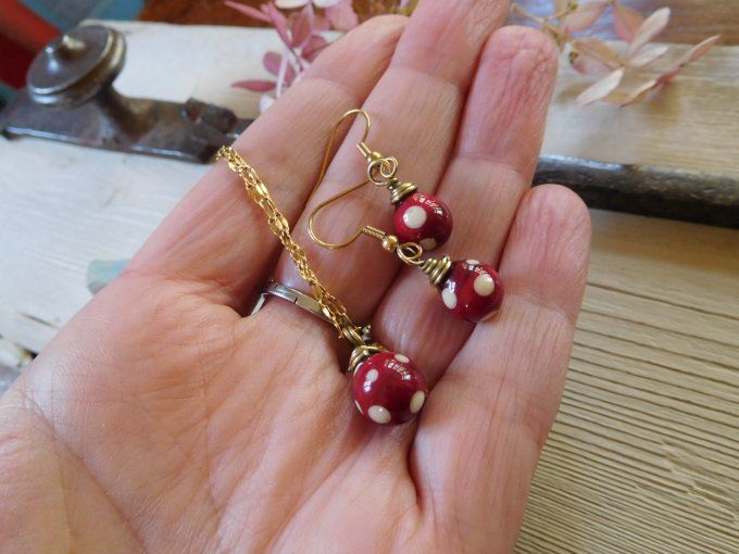 Parure boucles d'oreilles et pendentif