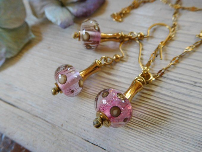Parure boucles d'oreilles et pendentif 