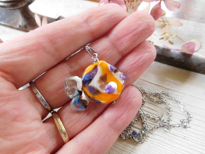Collier chaîne avec grosse perle poisson en verre en pendentif