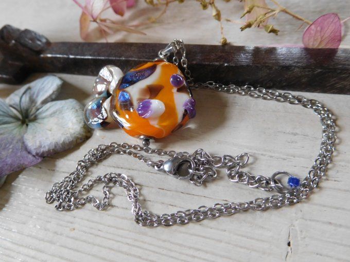 Collier chaîne avec grosse perle poisson en verre en pendentif